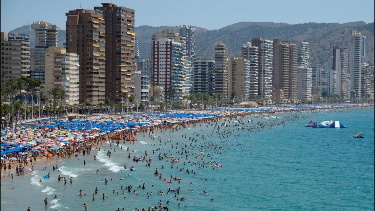 Disponible En Abril-Wifi-3Hab, 6 Pers, -Piscina, Aire Acondi-Parking Opcionable Extra Apartment Benidorm Ngoại thất bức ảnh