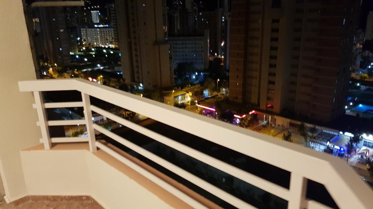 Disponible En Abril-Wifi-3Hab, 6 Pers, -Piscina, Aire Acondi-Parking Opcionable Extra Apartment Benidorm Ngoại thất bức ảnh